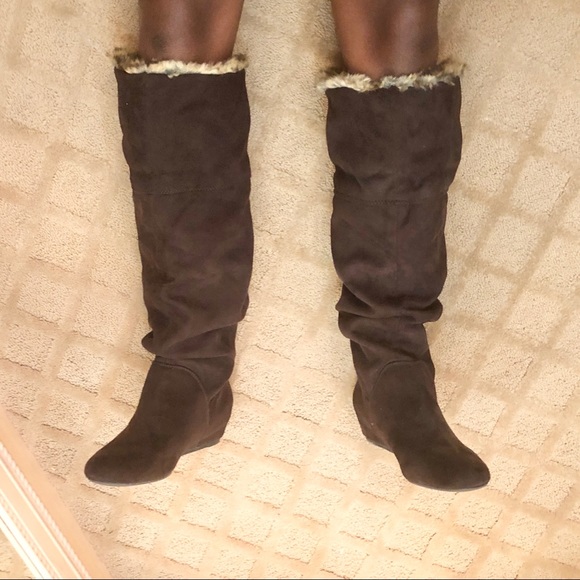 NWOT Vegan suede brown boots - Picture 2 of 8